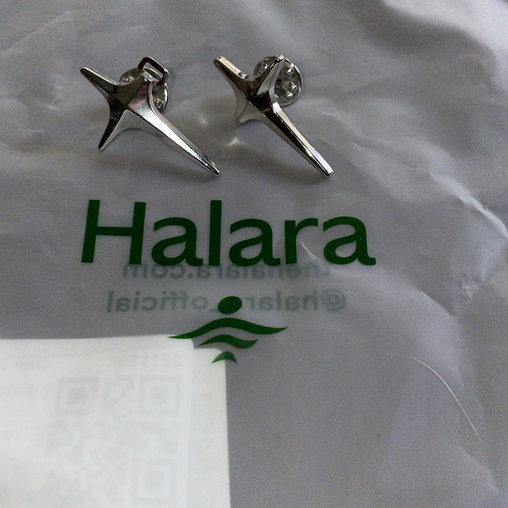 New Halara Silver Star pins for buttons or cuffs, deco